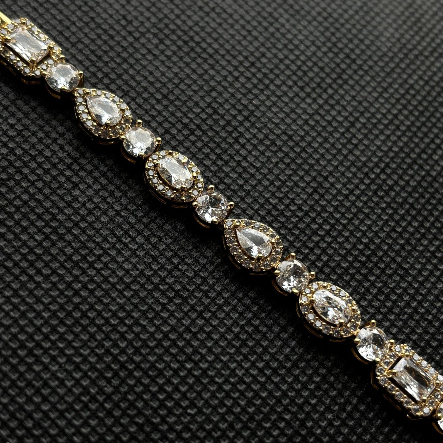 Gold Bracelet Crystal cubique