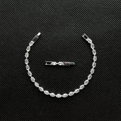 Tiny Bracelet Crystal