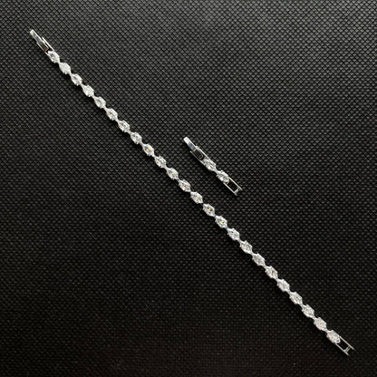 Tiny Bracelet Crystal